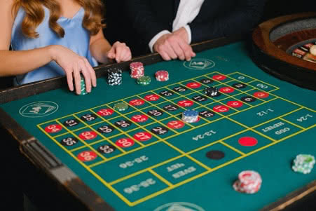 Roulette-table-casino